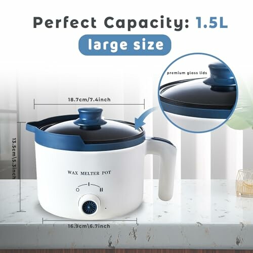 1.5L wax melter pot with premium glass lid and handle.